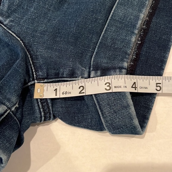 Buffalo David Bitton Faith Roll Shorts Mid Rise Size 28 - Picture 5 of 16